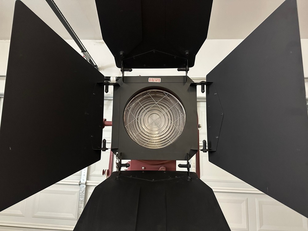 Mole Richardson 412 Junior Solar Spotlight & Mole Richardson light stand Package