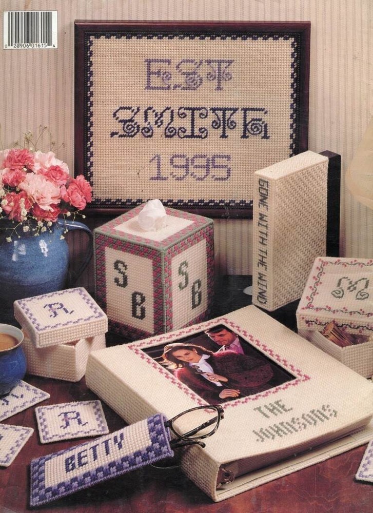 VTG!ALPHABETS & BORDERS IN PLASTIC CANVAS PATTERN LEAFLET 1615