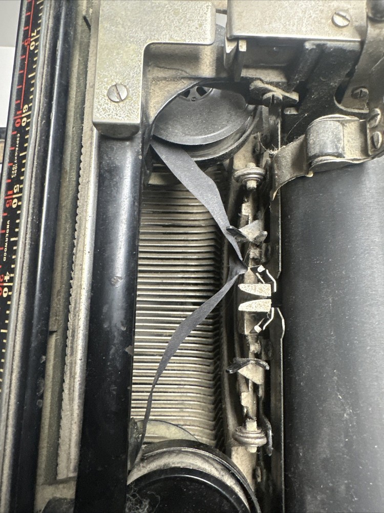 Underwood Typewriter #5 Serial #2425448 NEEDS TLC READ