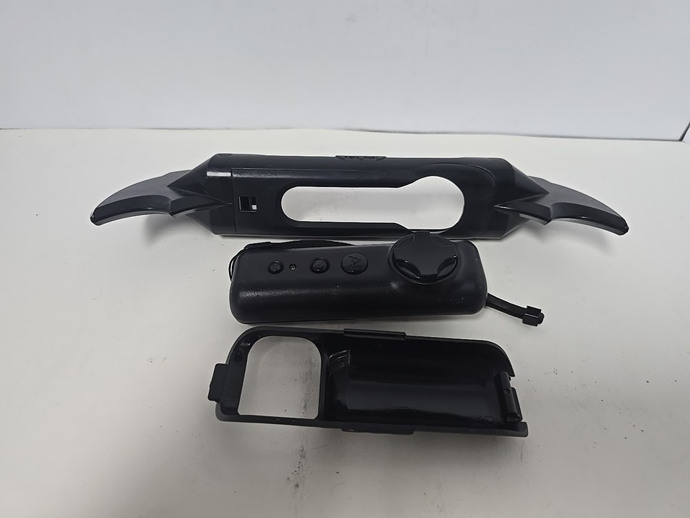 2017 Skyrocket Wii Batman Controller Remote Batwing Batarang Model 01764