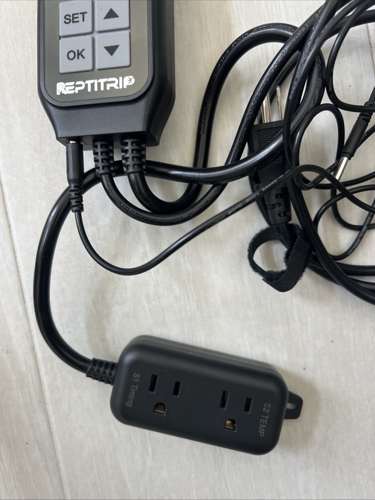 Smart Digital Temperature Controller, 2 Smart Electrical Outlets with Heating an