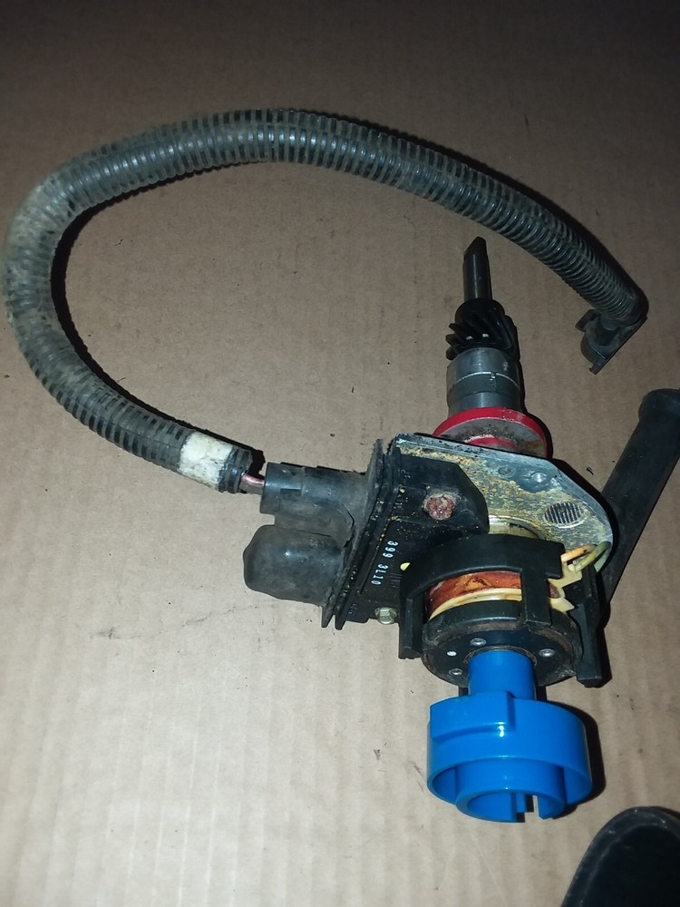 VOLVO PENTA 3.0 DISTRIBUTOR