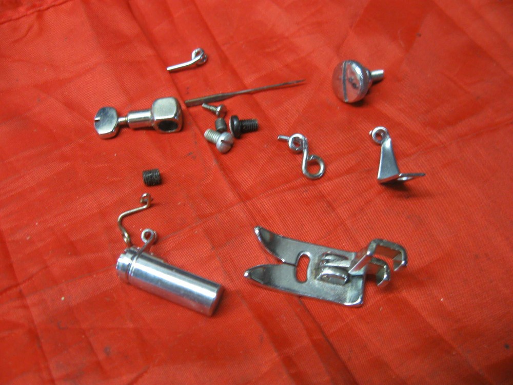 Montgomery Ward J1259 Sewing Machine Needle Clamp Assembly Foot Thread Guide