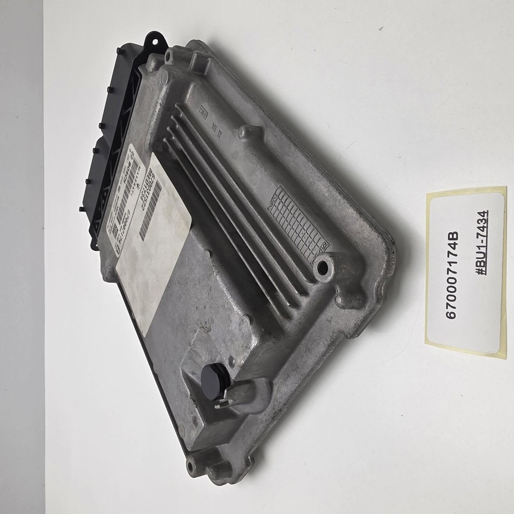 2014-2017 Maserati Ghibli Engine Control Module ECU 670007174B