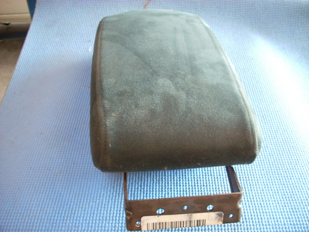 2016 NISSAN MAXIMA BLACK ARMREST