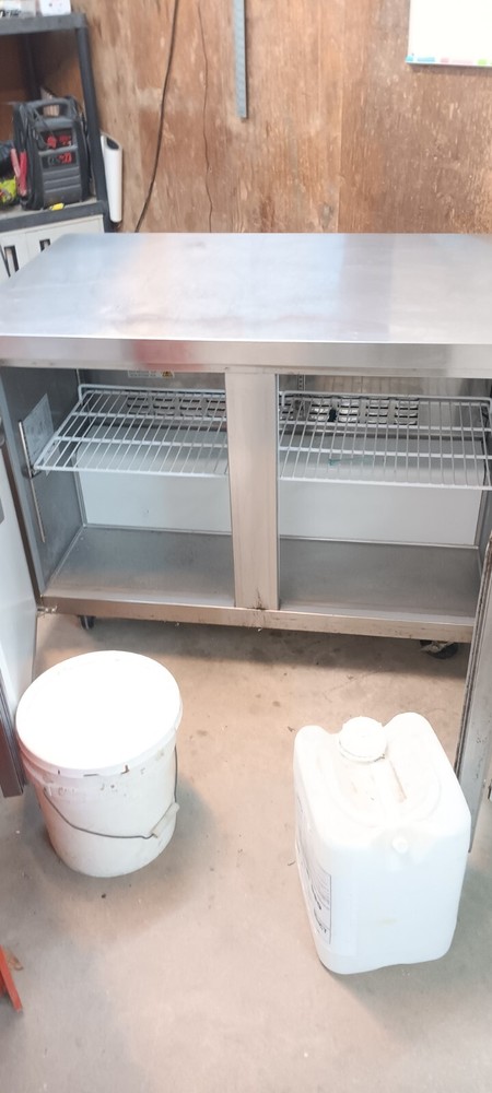 Avantco 178AU48FHC 48" Undercounter Freezer
