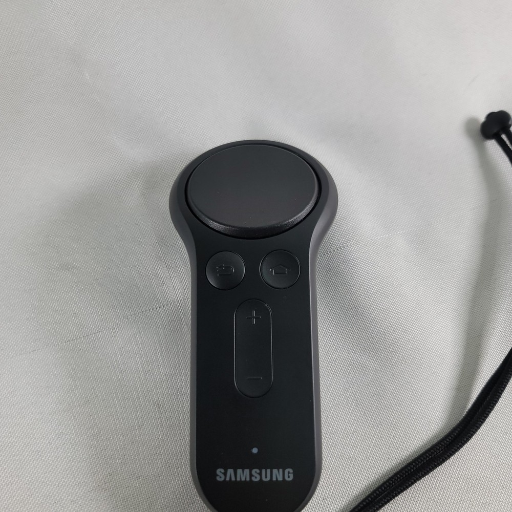 Samsung ET-YO324BBEGUS Gear VR Controller - Black