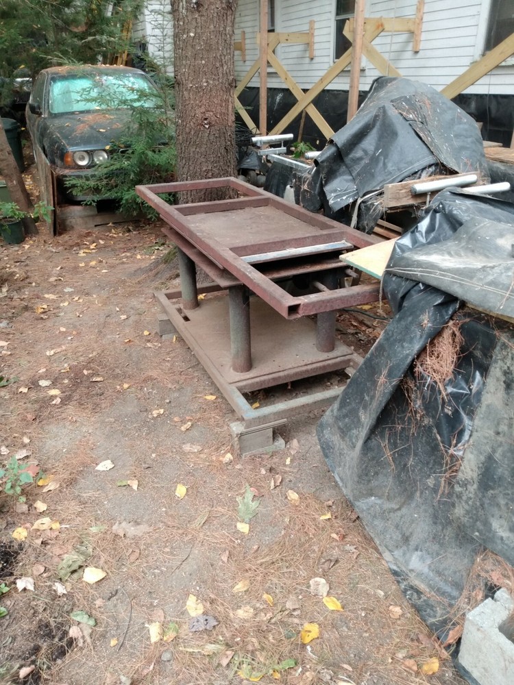 Adjustable Steel Welding Table