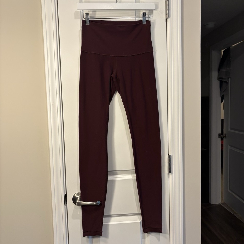 Lululemon Reversible Wunder Under Leggings Size 6