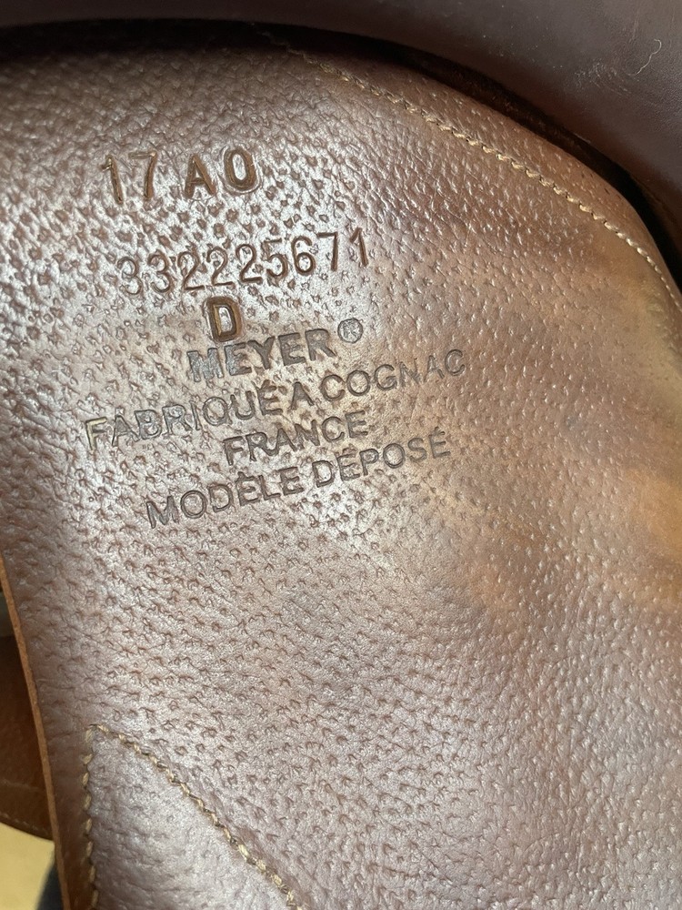 2022 Meyer Saddle Wide Tree Slightly Used