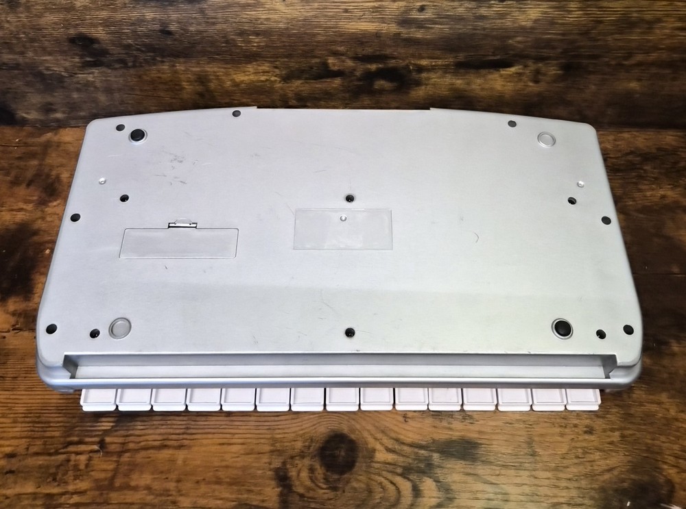 Midiman Oxygen 8 MIDI 25-Key M-Audio Mobile Two Octave Keyboard USB Controller