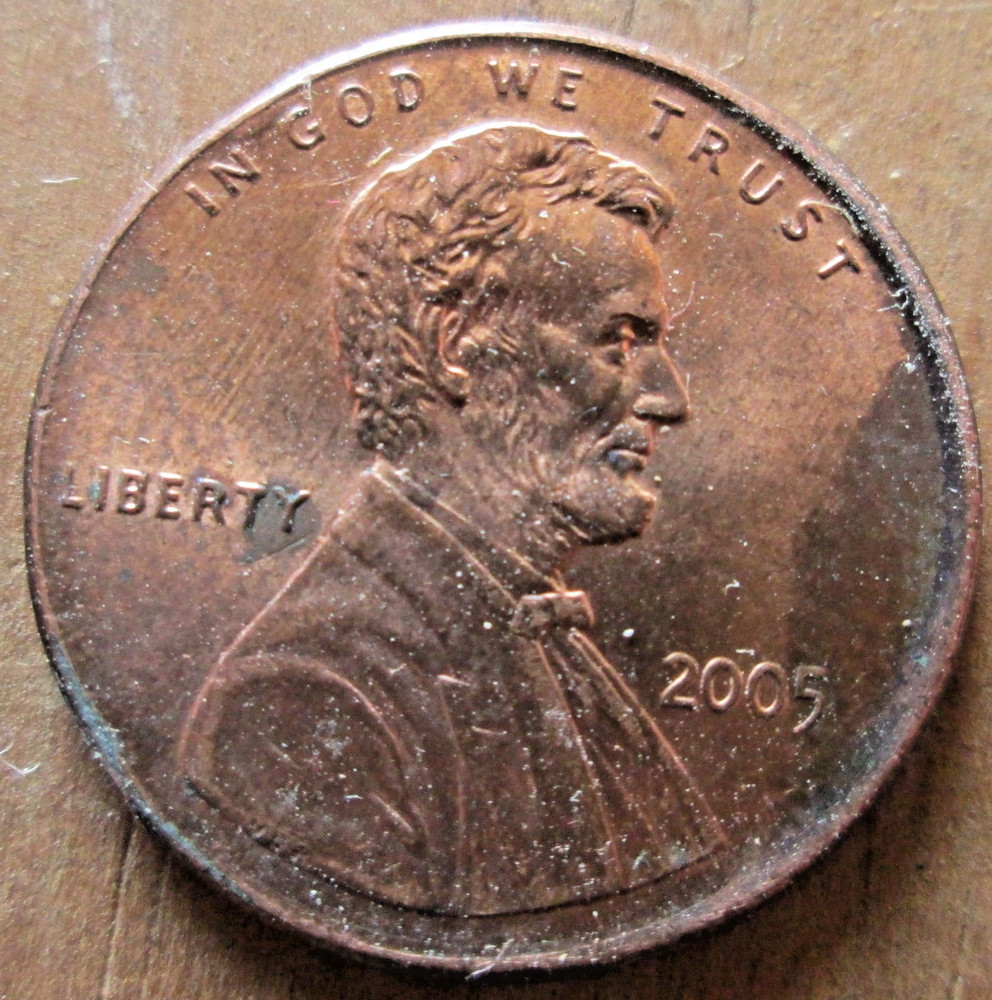 2005-P MEMORIAL CENT TILTED COLLAR STRIKE ERROR, MS-RED, CIRCULATED