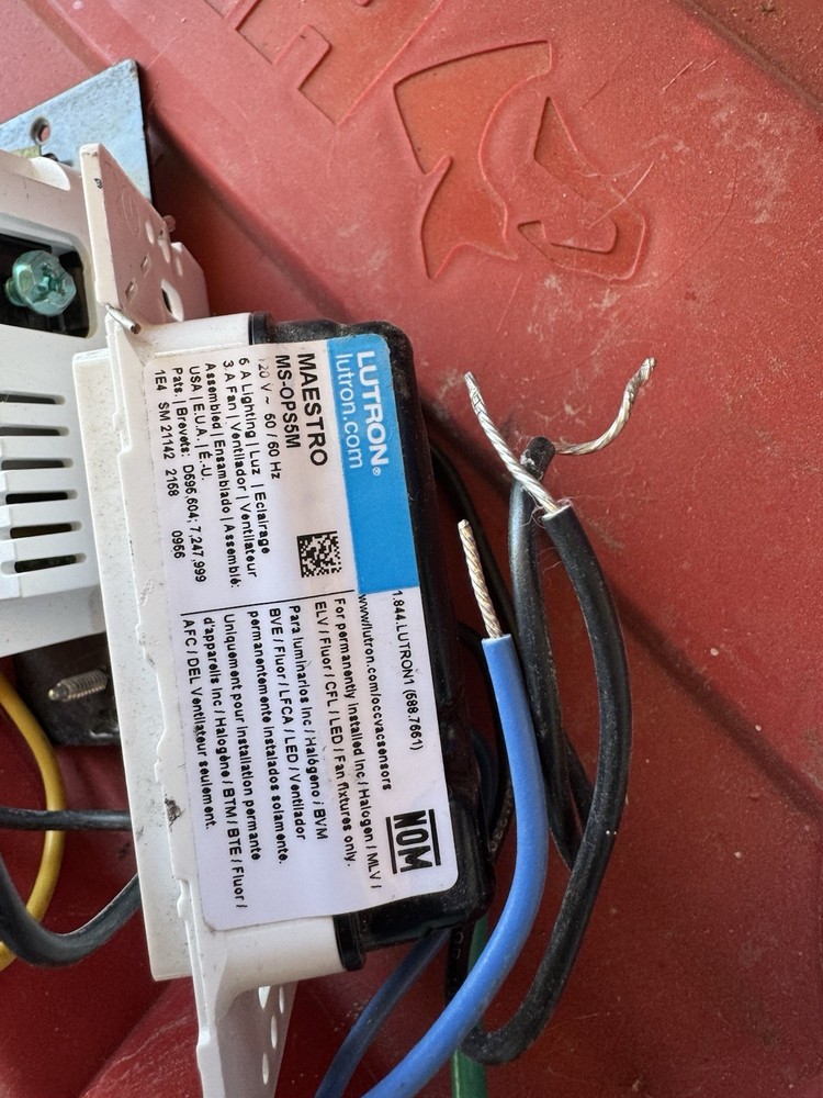 Legrand RRW600U And MS-OPS5M Switch