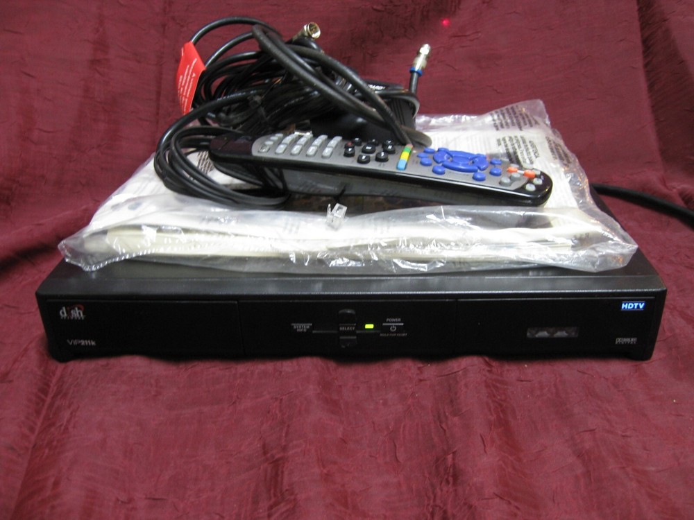 Network V-I-P-2-1-1-K TV Receiver & Remote & Cables - Powers Up