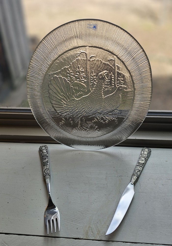 Hardanger Bestikk Serving Platter Includes Original Box w/Pewter Knife & Fork ❄️