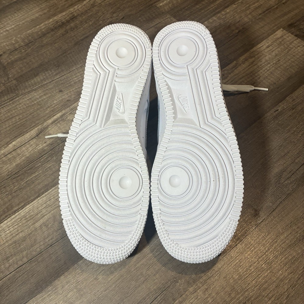 Size 7- All White Air Force 1