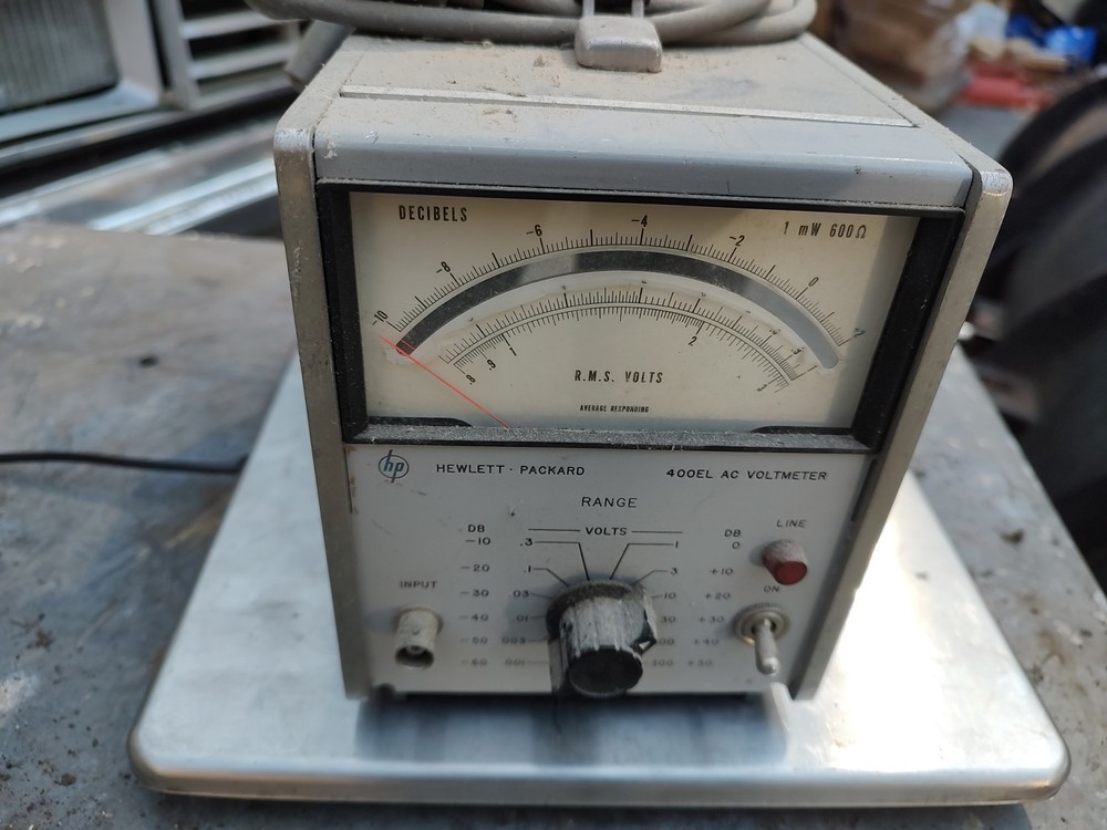 HP Model 400 El AC Voltmeter Nice Unit