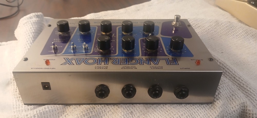 Electroharmonix Flanger Hoax