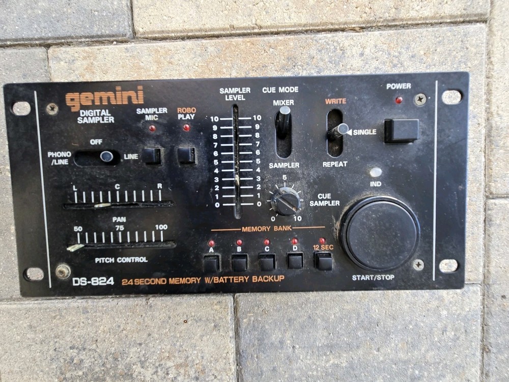 Gemini Digital Sampler DS-824 Vintage 1990's 12 Bit Sampler Untested As Is