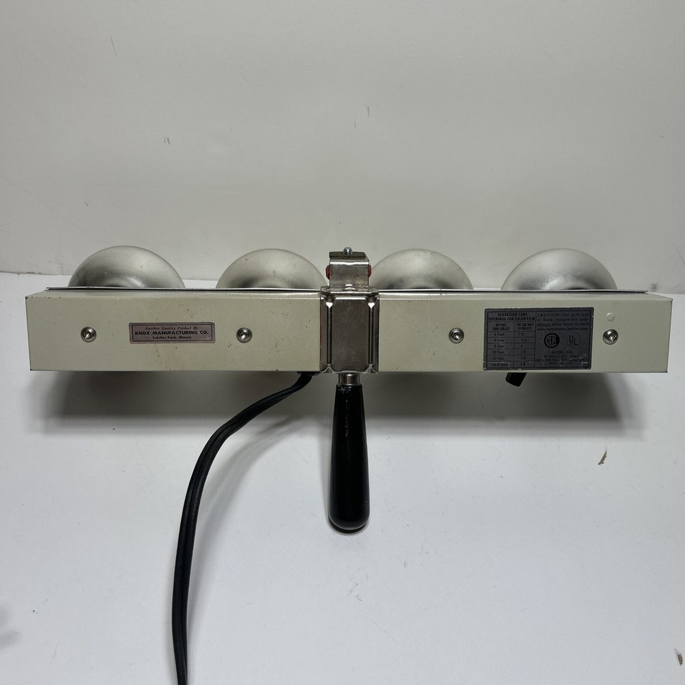 VINTAGE MOVIE LIGHT BAR