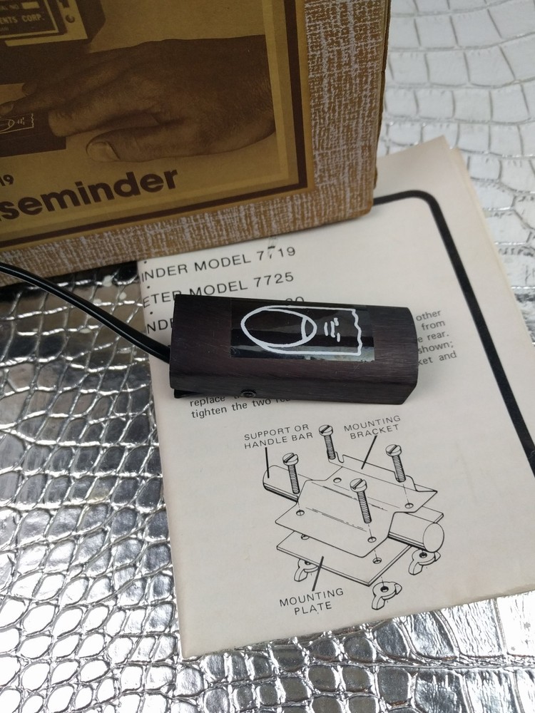 Computer Instruments Pocket Pulse Minder # 7719 Take your Pulse! FREE SHIPPING!