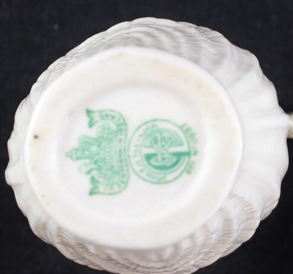 Belleek DOUBLE SHELL Creamer (Round Base) GREAT CONDITION
