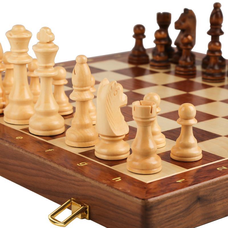Classic Wooden Chess Set – Handcrafted Walnut Pieces & Foldable Board