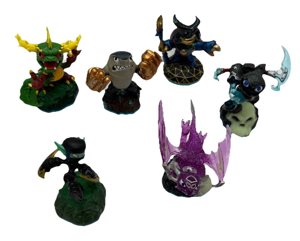 Skylander Action Figure LOT