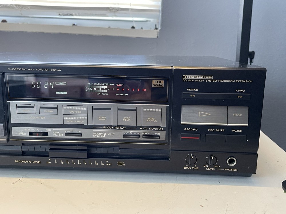 TEAC V-770 3-Head Cassette Deck