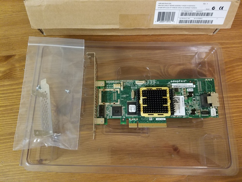 Adaptec 2405 4-channel SATA/SAS RAID Controller