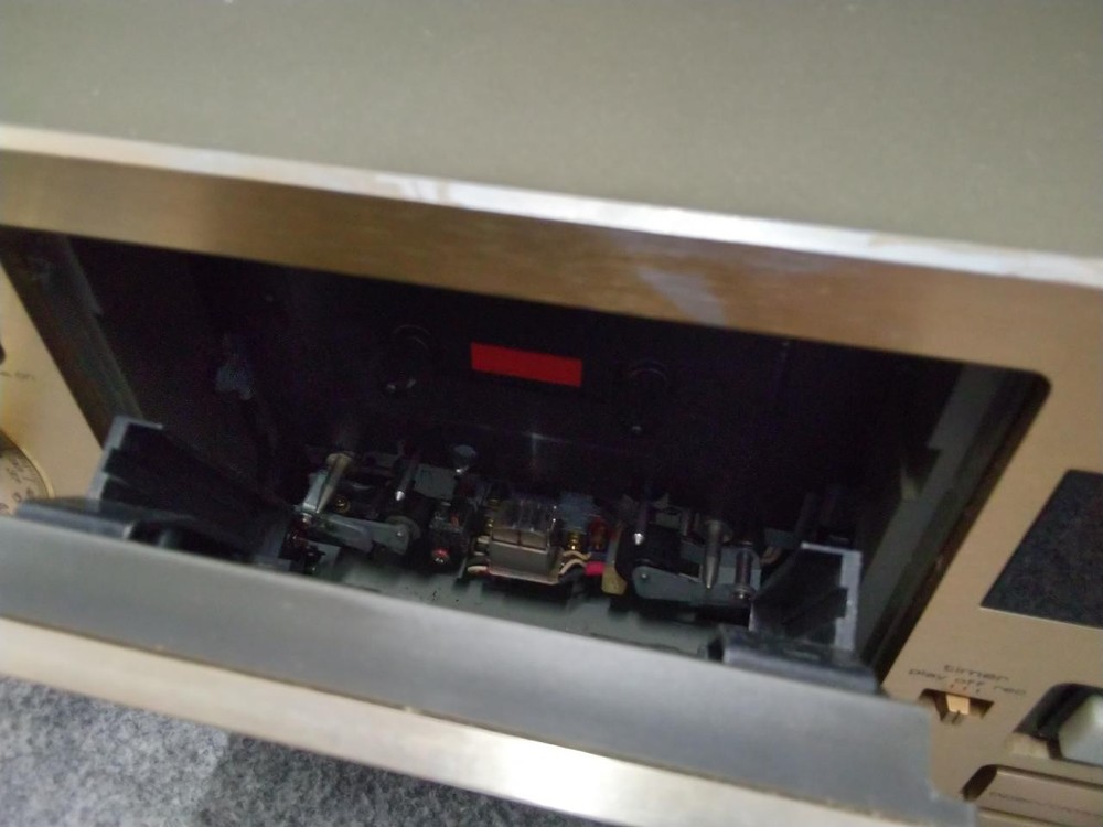 TEAC V-6030S cassette deck