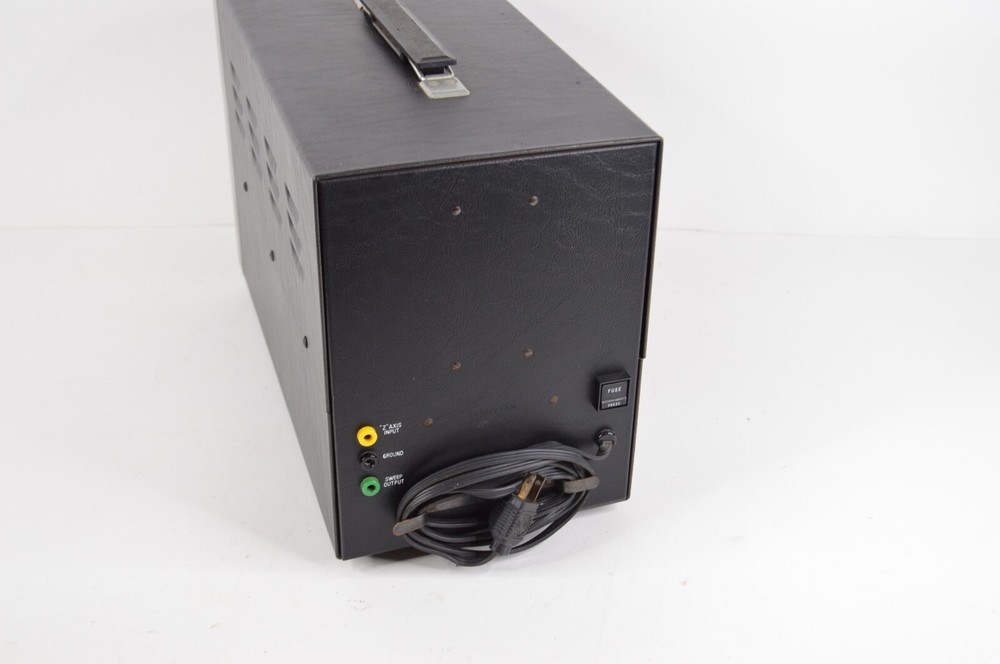 Sencore Model PS29 Minute Man Automatic Triggered Oscilloscope POWERS ON