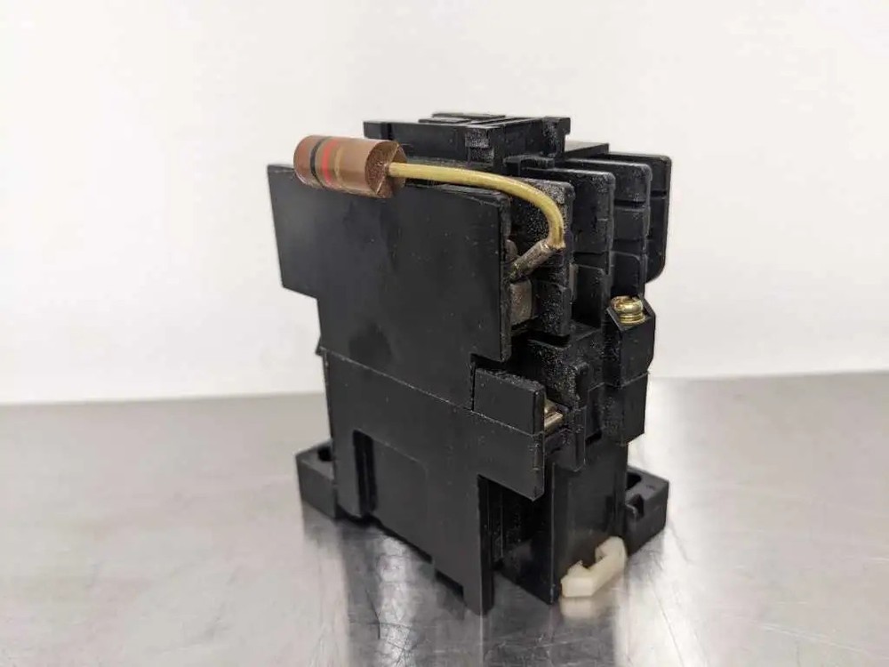 Mitsubishi S-K11 Contactor Relay