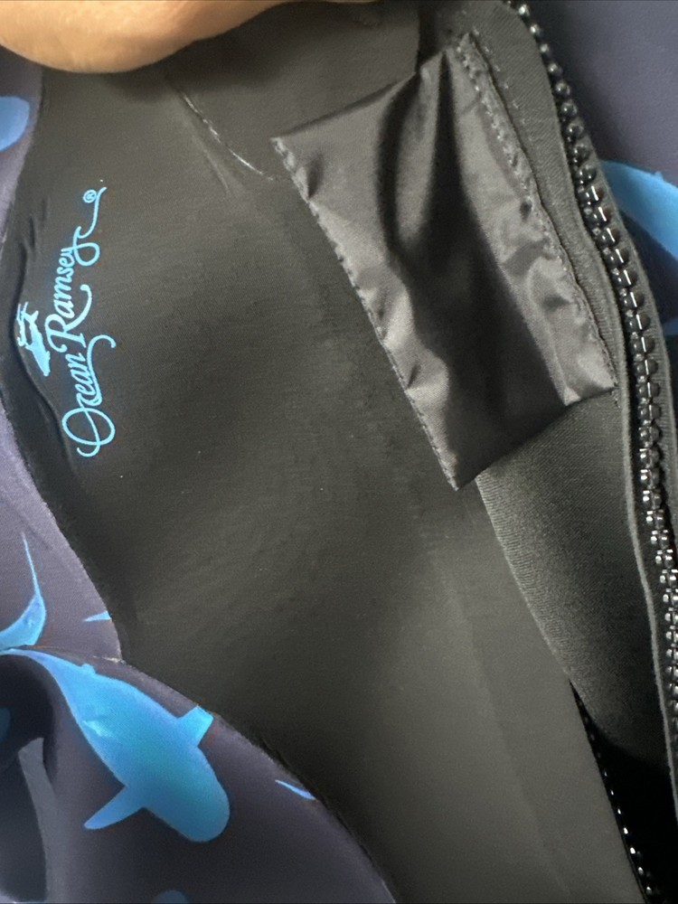 2mm Woman’s Size 8 Xcel Wetsuit 🦈