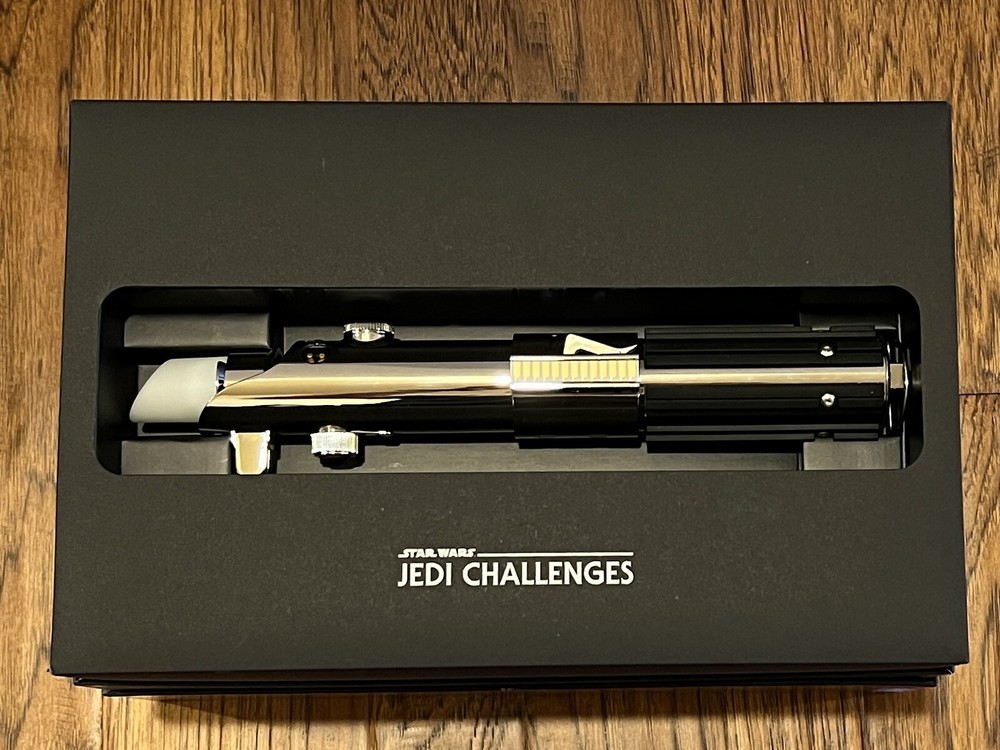 Star Wars Jedi Challenges AR Headset With Lightsaber Controller and Tracking