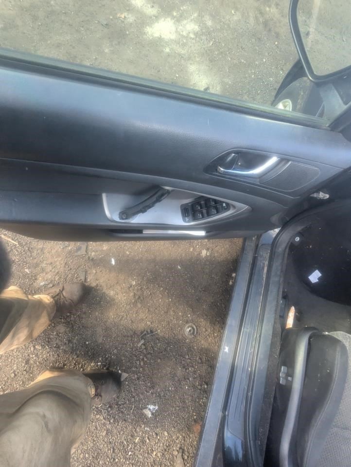 Chassis ECM ab Under Console Outback Fits 2005 LEGACY OEM