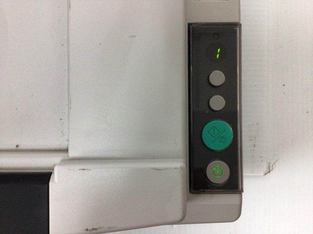 FI-6770 *B GRADE* *READ* FLATBED AND DOCUMENT FEEDER 11X17 SCANNER