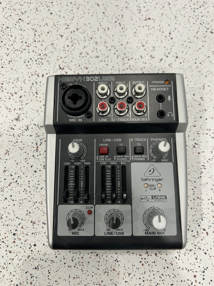 Behringer XENYX302 USB audio interface DAW mixer