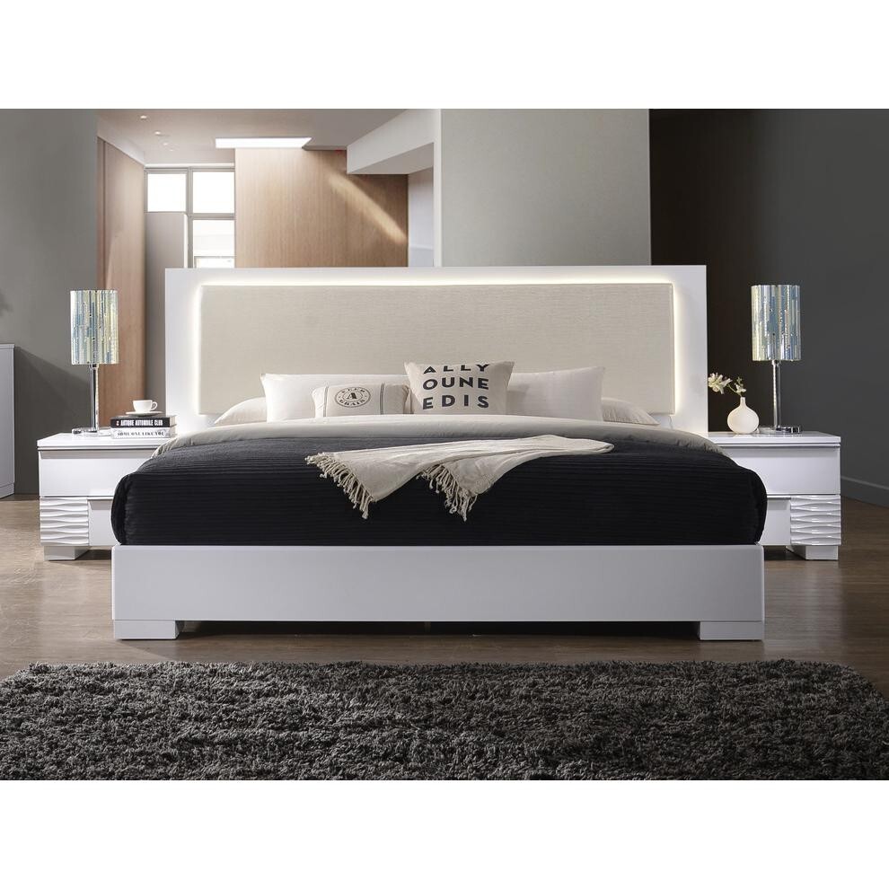 Modern 3PC Eastern King Bedroom Set LED Bed & 2 Nightstands, White Lacquer