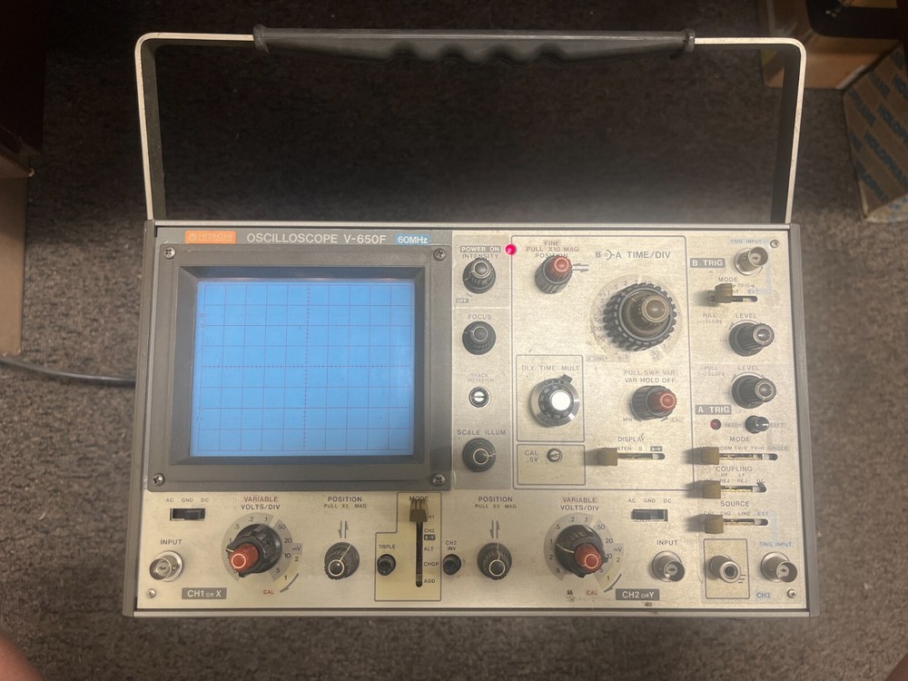 Hitachi V-650F Oscilloscope