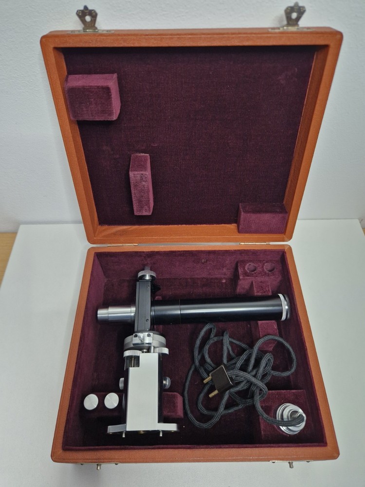 Leitz Wetzlar calibration setting device for dillatometer.