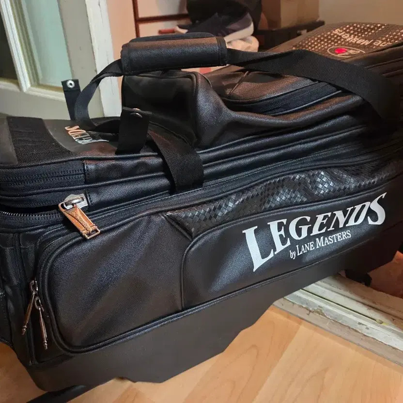 Rainmaster 3-Ball Bowling Roller Bag - Excellent Condition