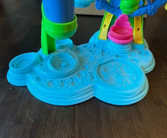 Play-Doh Cupcake Celebration Set - Discontinued Design