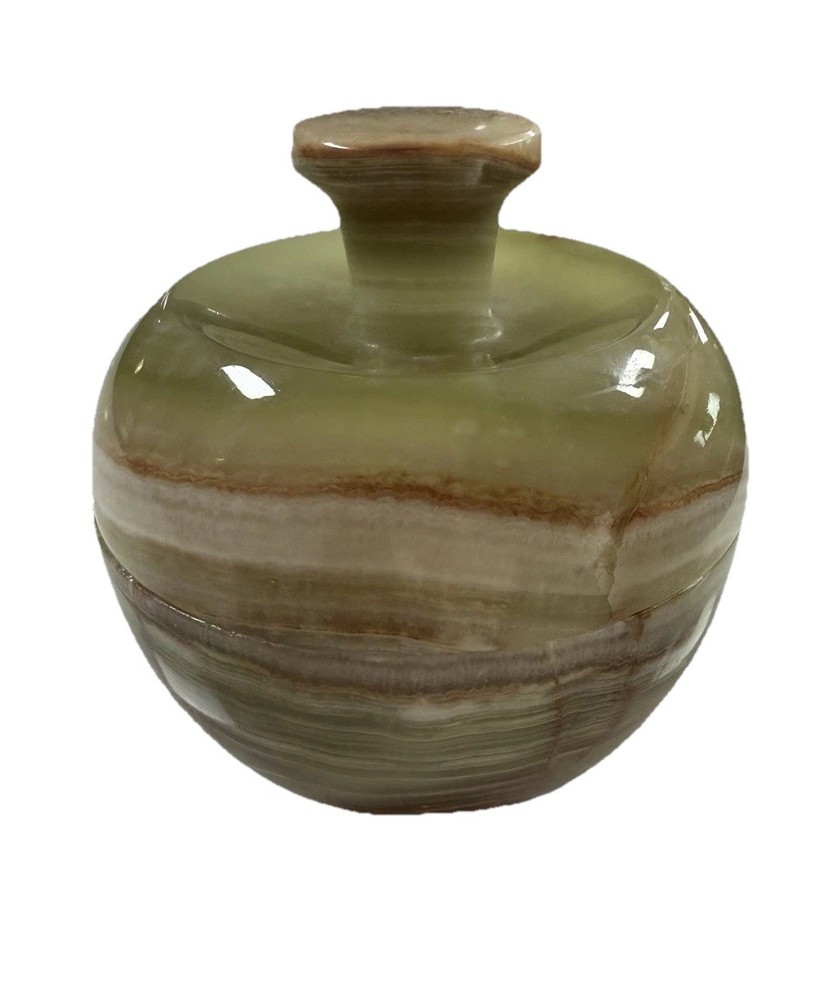 Onyx Apple Jar 4” – Hand-Carved Stone Decorative Container