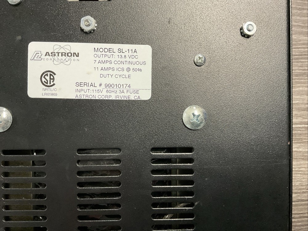 Astron SL-11A 13.8 VDC 11 Amp Continuous Power Supply