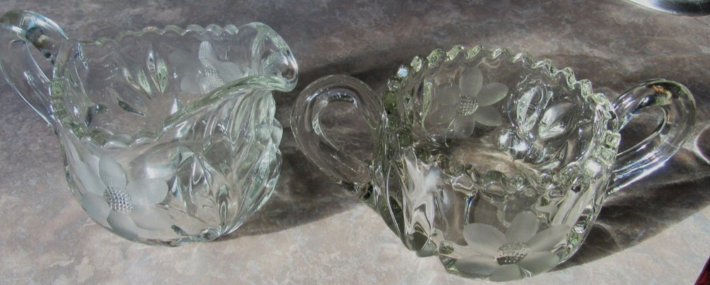 VINTAGE/ANTIQUE SUGAR CREAMER ETCHED PRESSED MINT