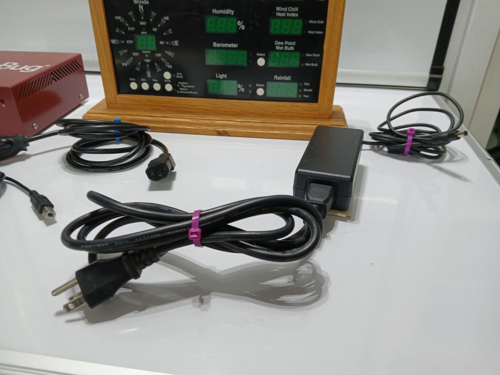 Weather Bug Network Appliance Tracking Station Data Logger Internet Transmitter