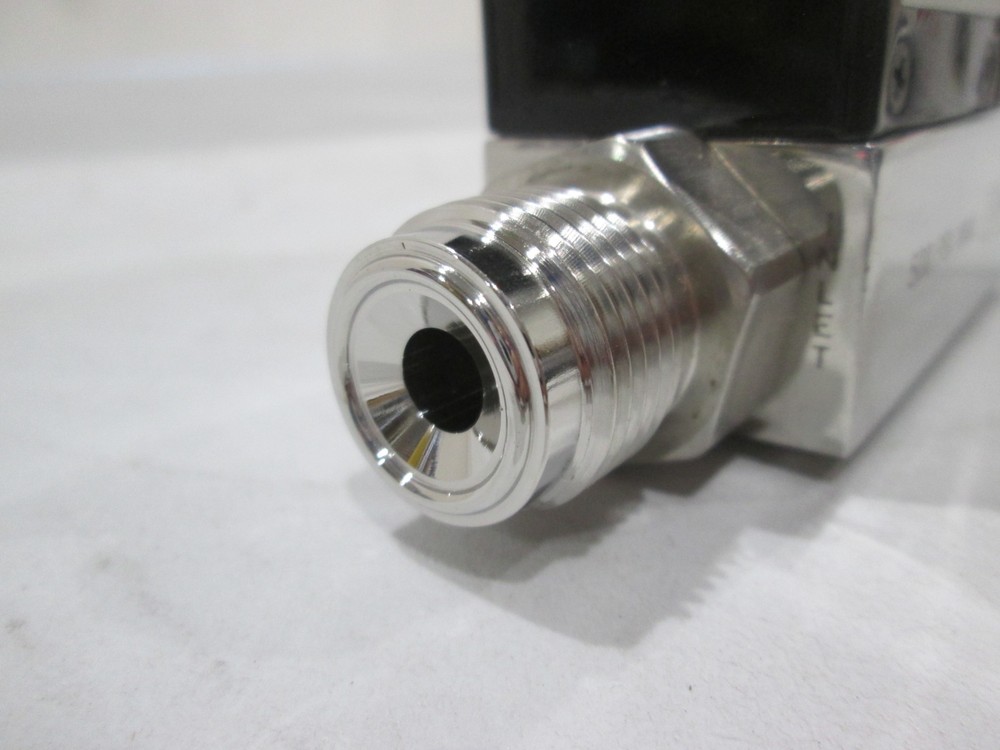 Unit, UFC-1200, He, 5 SLM, Mass Flow Controller, New