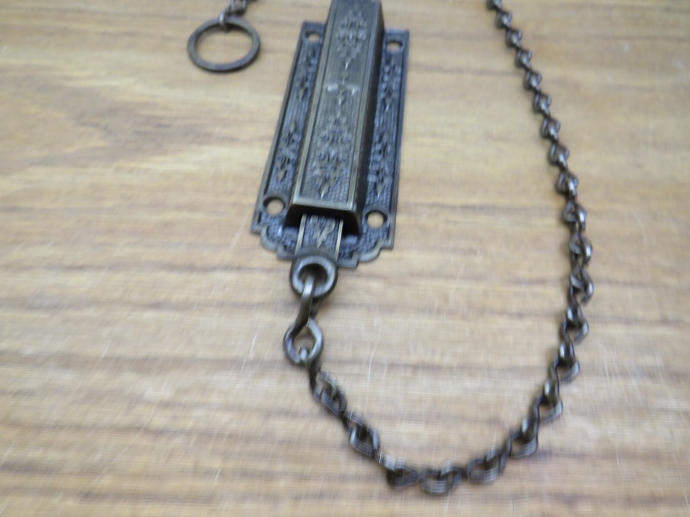 SMALL OLD ORNATE  DOUBLE DOOR FRENCH DOOR LOCK LATCH SPRING LOADED PULL CHAIN