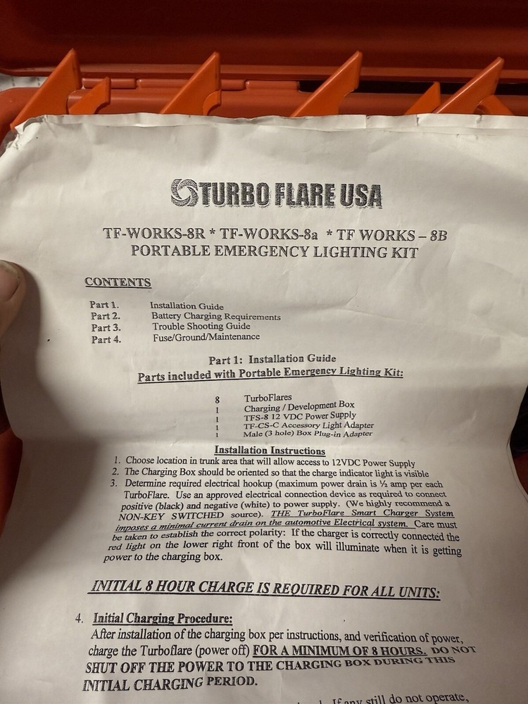 Rechargeable emergency flare kit